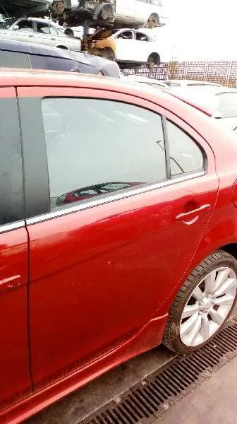 MITSUBISHI LANCER SPORTBACK (CX) '2011 INFORM ROJO