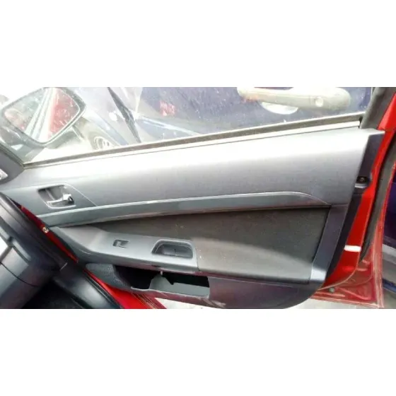 MITSUBISHI LANCER SPORTBACK (CX) '2011 INFORM ROJO