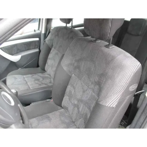DACIA SANDERO '2010 AMBIANCE PLATA