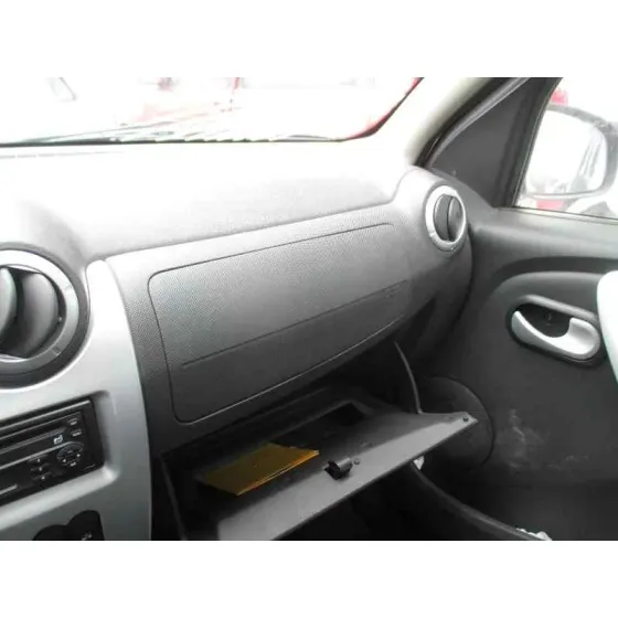 DACIA SANDERO '2010 AMBIANCE PLATA