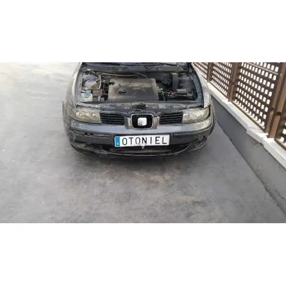 SEAT TOLEDO (1M2) '2002 EXECUTIVE GRIS
