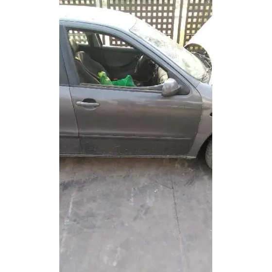 SEAT TOLEDO (1M2) '2002 EXECUTIVE GRIS