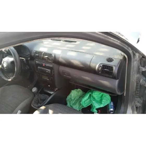 SEAT TOLEDO (1M2) '2002 EXECUTIVE GRIS