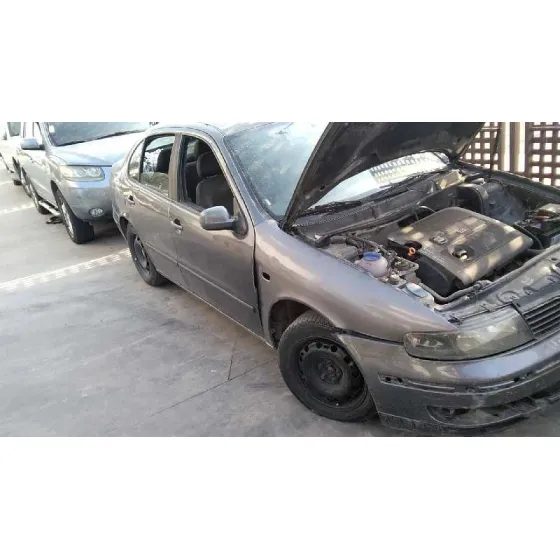 SEAT TOLEDO (1M2) '2002 EXECUTIVE GRIS