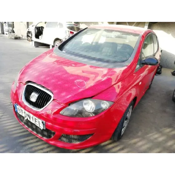 SEAT ALTEA (5P1) '2005 REFERENCE ROJO