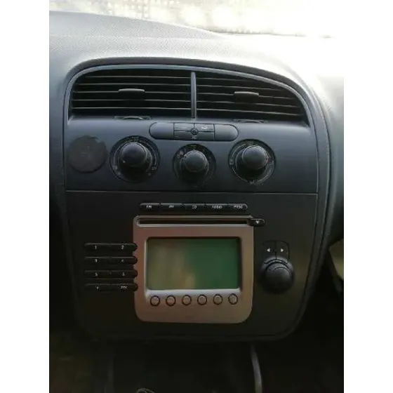 SEAT ALTEA (5P1) '2005 REFERENCE ROJO