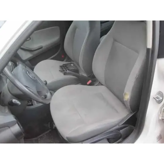 SEAT IBIZA (6L1) '2004 COOL BLANCO