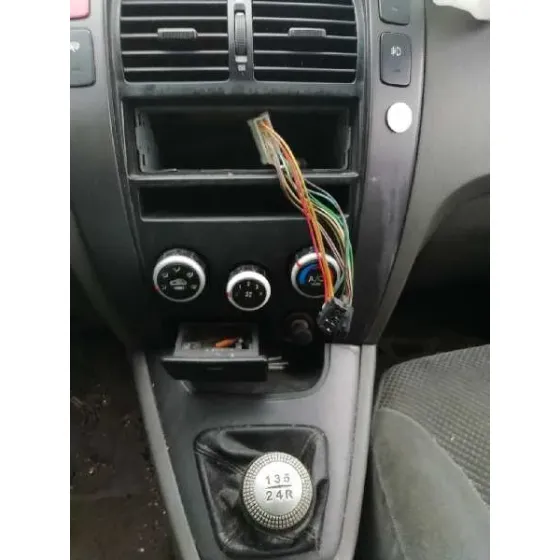 HYUNDAI TUCSON (JM) '2005 2.0 CAT NEGRO