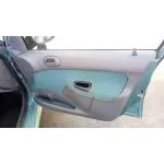 PEUGEOT 206 BERLINA PEUGEOT 206 BERLINA '1999 XR VERDE 1998