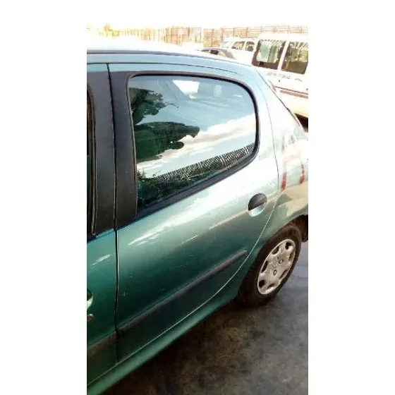 PEUGEOT 206 BERLINA '1999 XR VERDE