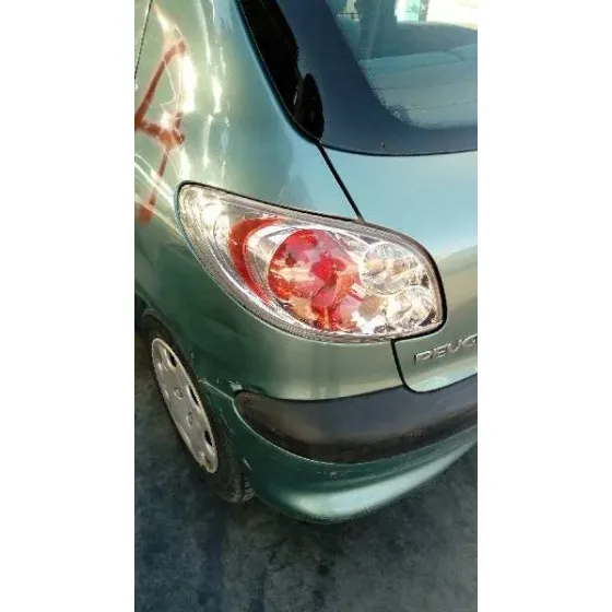 PEUGEOT 206 BERLINA '1999 XR VERDE