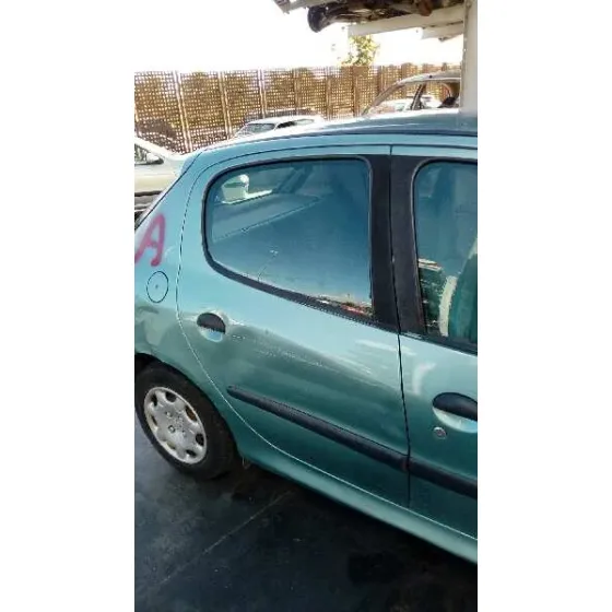 PEUGEOT 206 BERLINA '1999 XR VERDE