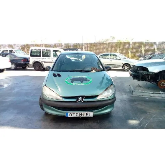 PEUGEOT 206 BERLINA '1999 XR VERDE