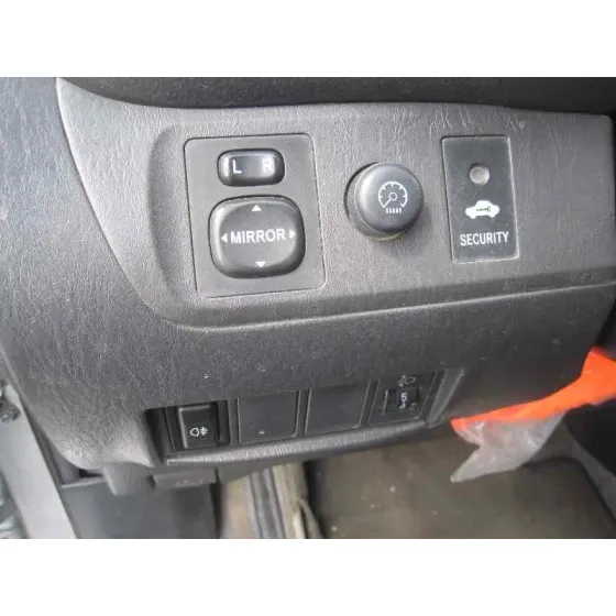 TOYOTA RAV 4 (A2) '2004 2.0 LUNA 4X4 (2003->) PLATA