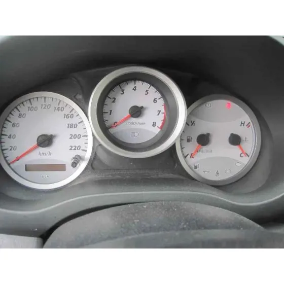 TOYOTA RAV 4 (A2) '2004 2.0 LUNA 4X4 (2003->) PLATA