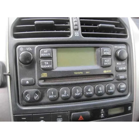 TOYOTA RAV 4 (A2) '2004 2.0 LUNA 4X4 (2003->) PLATA