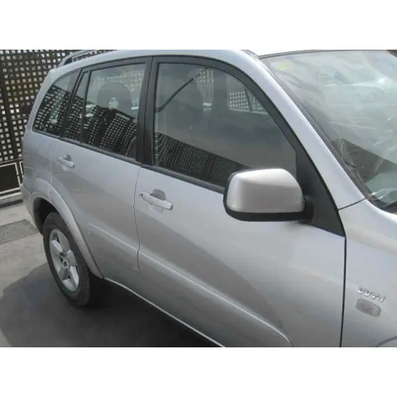 TOYOTA RAV 4 (A2) '2004 2.0 LUNA 4X4 (2003->) PLATA