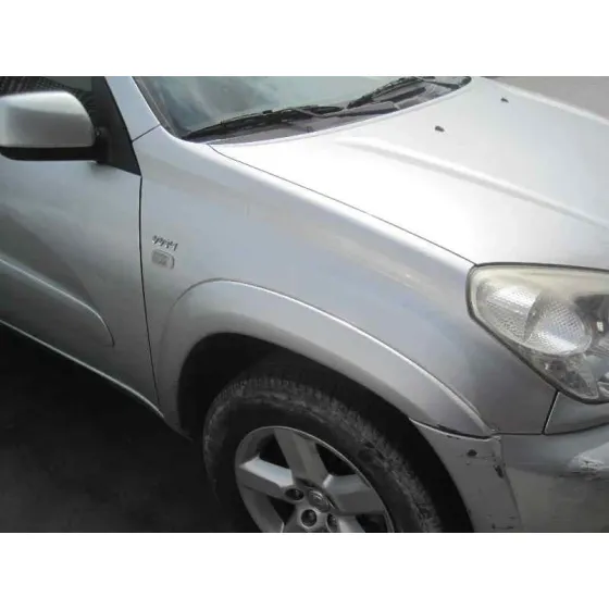 TOYOTA RAV 4 (A2) '2004 2.0 LUNA 4X4 (2003->) PLATA