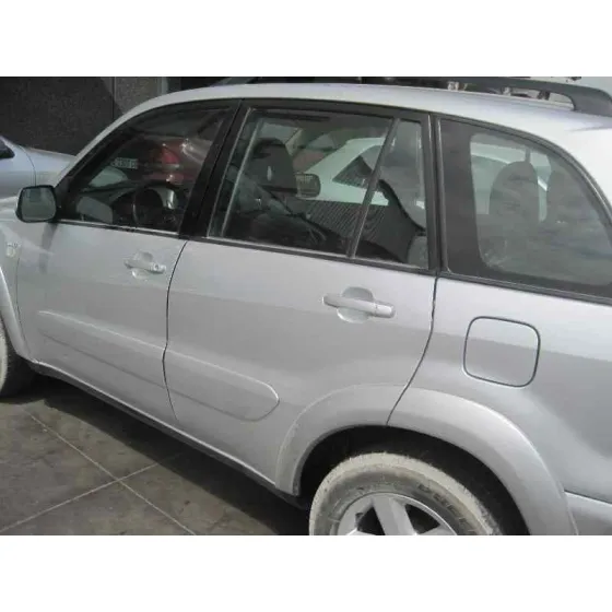 TOYOTA RAV 4 (A2) '2004 2.0 LUNA 4X4 (2003->) PLATA
