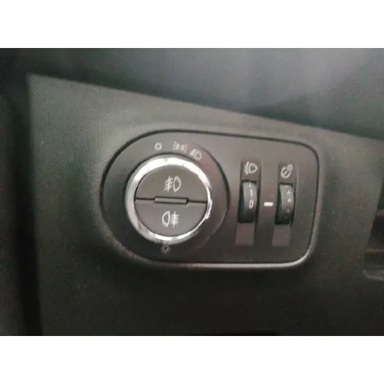 OPEL CORSA E '2015 1.4 16V CAT (B 14 XEL / LDD) BIVALENT. GASOLINA / GPL GRIS