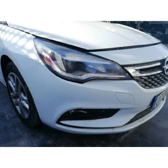 OPEL ASTRA K LIM. 5TÜRIG '2016 DYNAMIC BLANCO