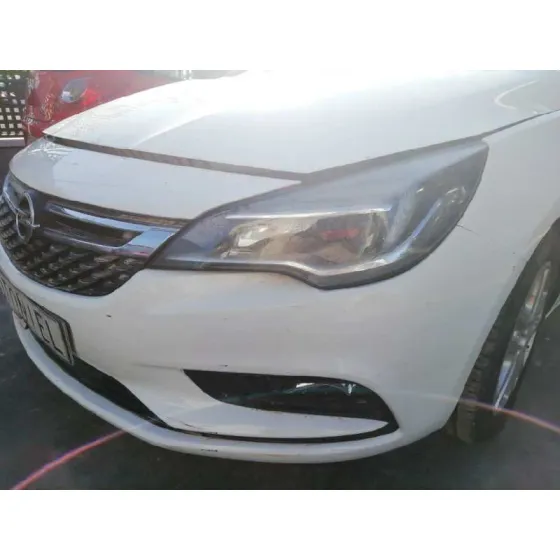 OPEL ASTRA K LIM. 5TÜRIG '2016 DYNAMIC BLANCO