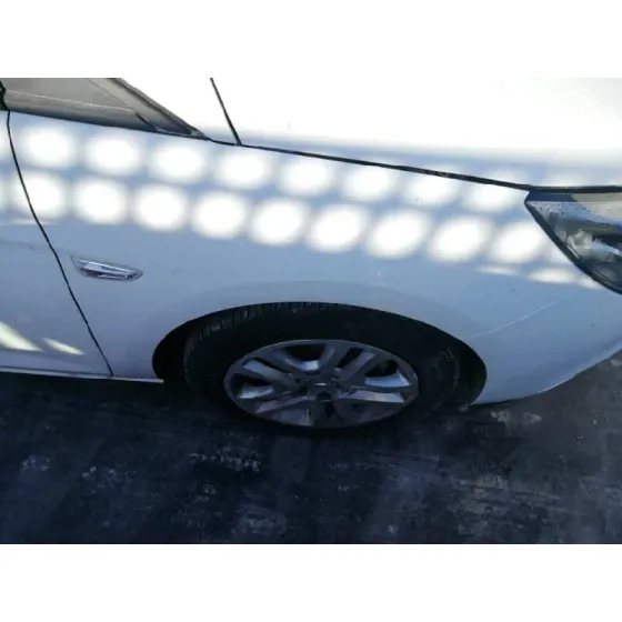 OPEL ASTRA K LIM. 5TÜRIG '2016 DYNAMIC BLANCO
