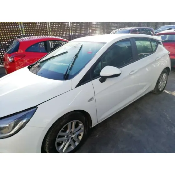 OPEL ASTRA K LIM. 5TÜRIG '2016 DYNAMIC BLANCO