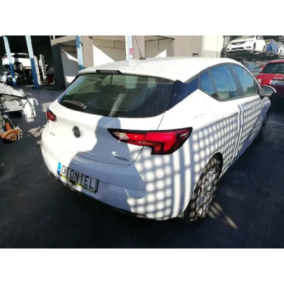 OPEL ASTRA K LIM. 5TÜRIG '2016 DYNAMIC BLANCO