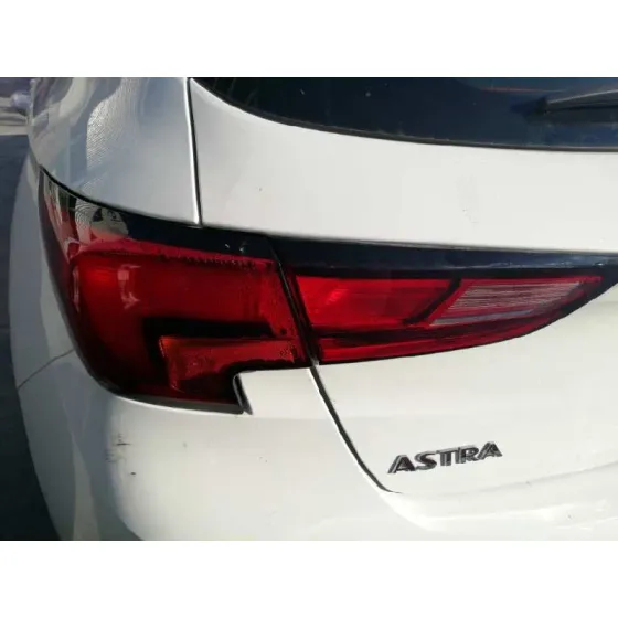 OPEL ASTRA K LIM. 5TÜRIG '2016 DYNAMIC BLANCO