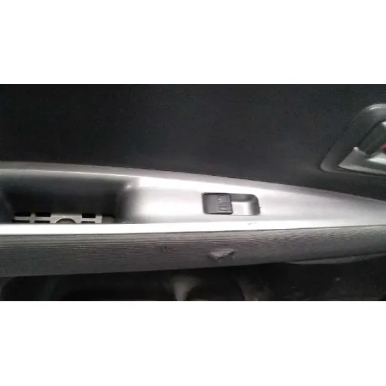 MAZDA 2 BERLINA (DY) '2005 1.4 CRTD ACTIVE NEGRO