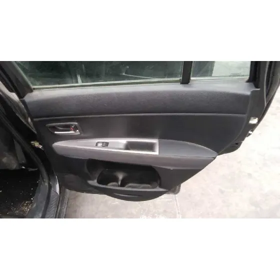 MAZDA 2 BERLINA (DY) '2005 1.4 CRTD ACTIVE NEGRO