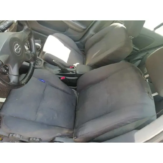 NISSAN ALMERA (N16/E) '2006 1.5 16V CAT NEGRO