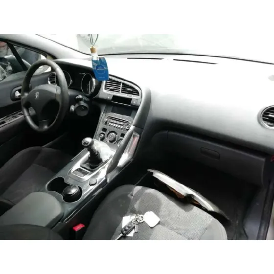 PEUGEOT 3008 '2010 PREMIUM GRIS