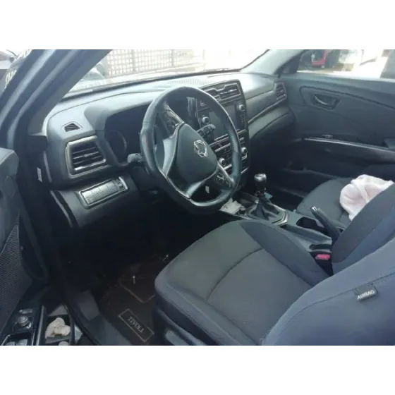 SSANGYONG TIVOLI '2020 * GRIS
