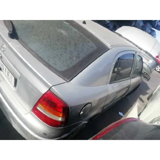 OPEL ASTRA G BERLINA '2000 CLUB PLATA