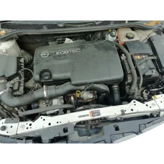 OPEL ASTRA J SPORTS TOURER '2014 SELECTIVE BLANCO