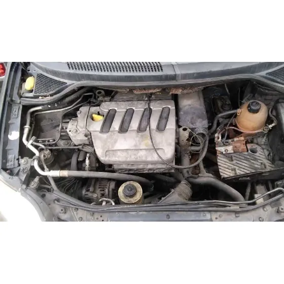 RENAULT SCENIC (JA..) '2000 1.6 16V NEGRO