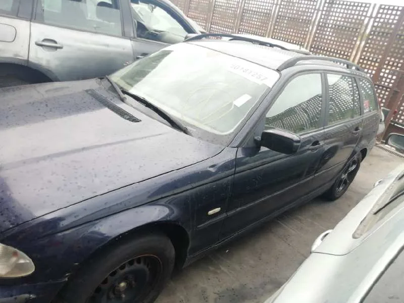 BMW SERIE 3 TOURING (E46) '2001 320D AZUL