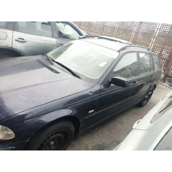 BMW SERIE 3 TOURING (E46) '2001 320D AZUL