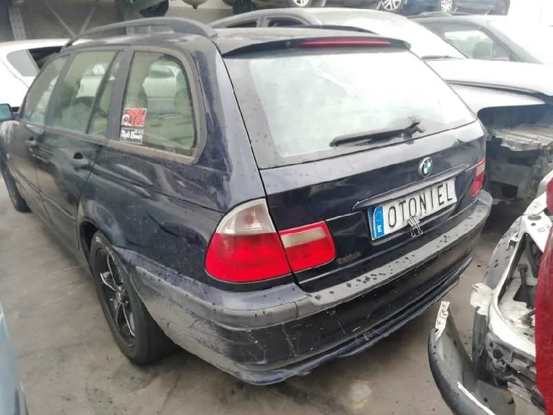 BMW SERIE 3 TOURING (E46) '2001 320D AZUL