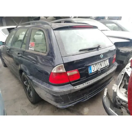 BMW SERIE 3 TOURING (E46) '2001 320D AZUL