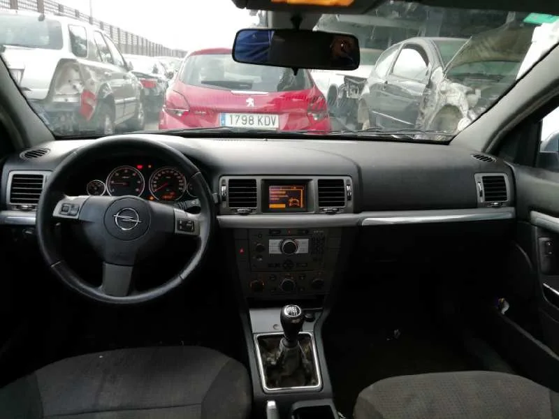 OPEL VECTRA C BERLINA '2005 1.9 CDTI GRIS