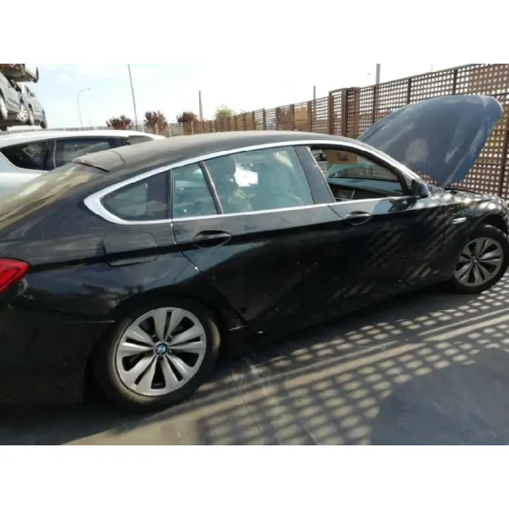 BMW SERIE 5 GRAN TURISMO (F07) '2011 530D NEGRO