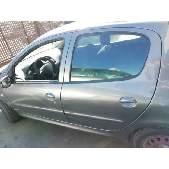 PEUGEOT 206+ '2010 BASICO GRIS