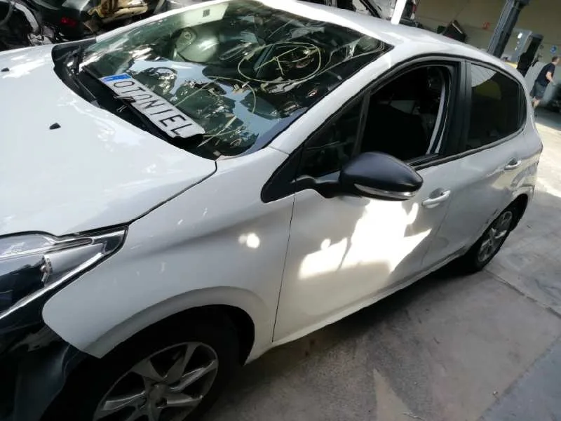 PEUGEOT 208 '2015 ACTIVE BLANCO