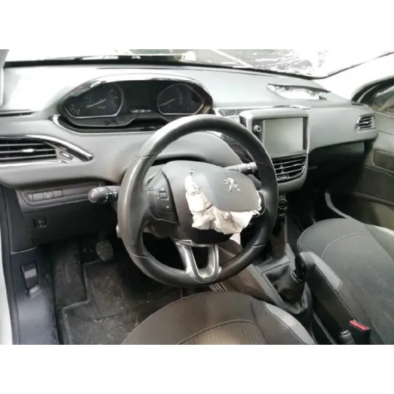 PEUGEOT 208 '2015 ACTIVE BLANCO