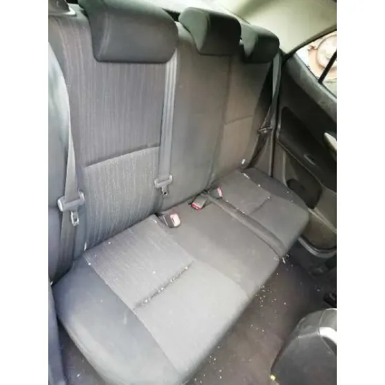 TOYOTA AURIS '2007 1.4 16V CAT ROJO