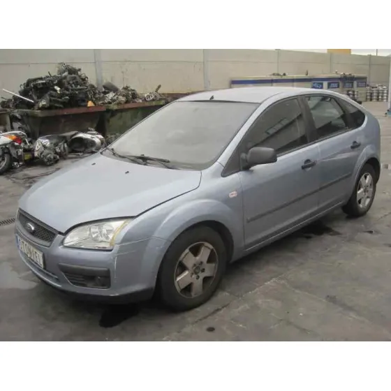 FORD FOCUS BERLINA (CAP) '2005 GHIA AZUL CLARO