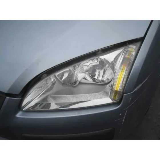 FORD FOCUS BERLINA (CAP) '2005 GHIA AZUL CLARO